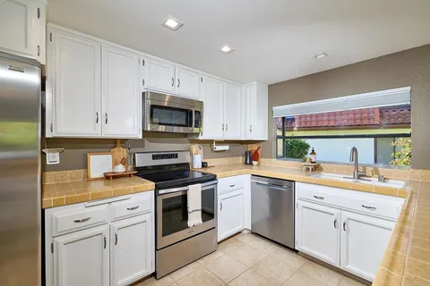 $899,000 | 11518 Madera Rosa Way, San Diego, CA 92124