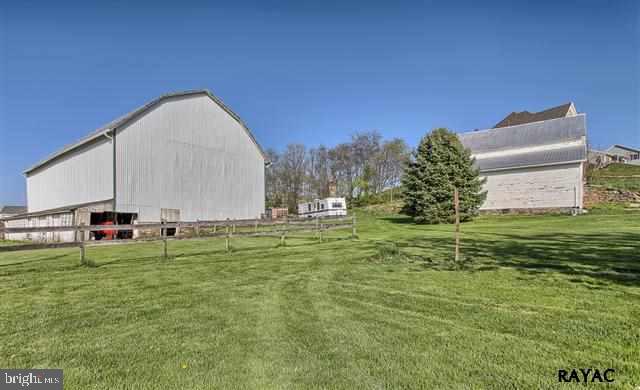 10 South Burns Road Spring Grove, PA 17362 - Photo 8 of 32 Gallery Image 8