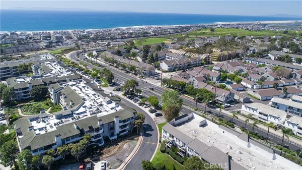 $1,050,000 | 240 Nice Lane, Unit 102, Newport Beach, CA 92663
