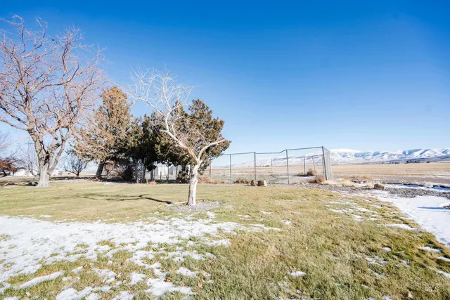 $363,000 | 1533S0 South 600 West, Oakley, ID 83346