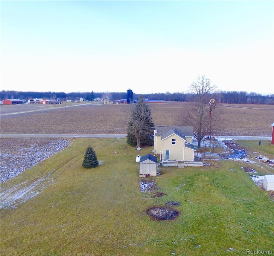 4917 Bruff Road Fowlerville, MI 48836 - Photo 23 of 37 New Roof 2018!!!