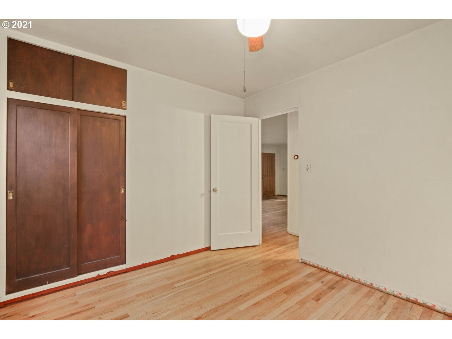5823 Southwest Nebraska Street Portland, OR 97221 - Photo 13 of 21 Gallery Image 13