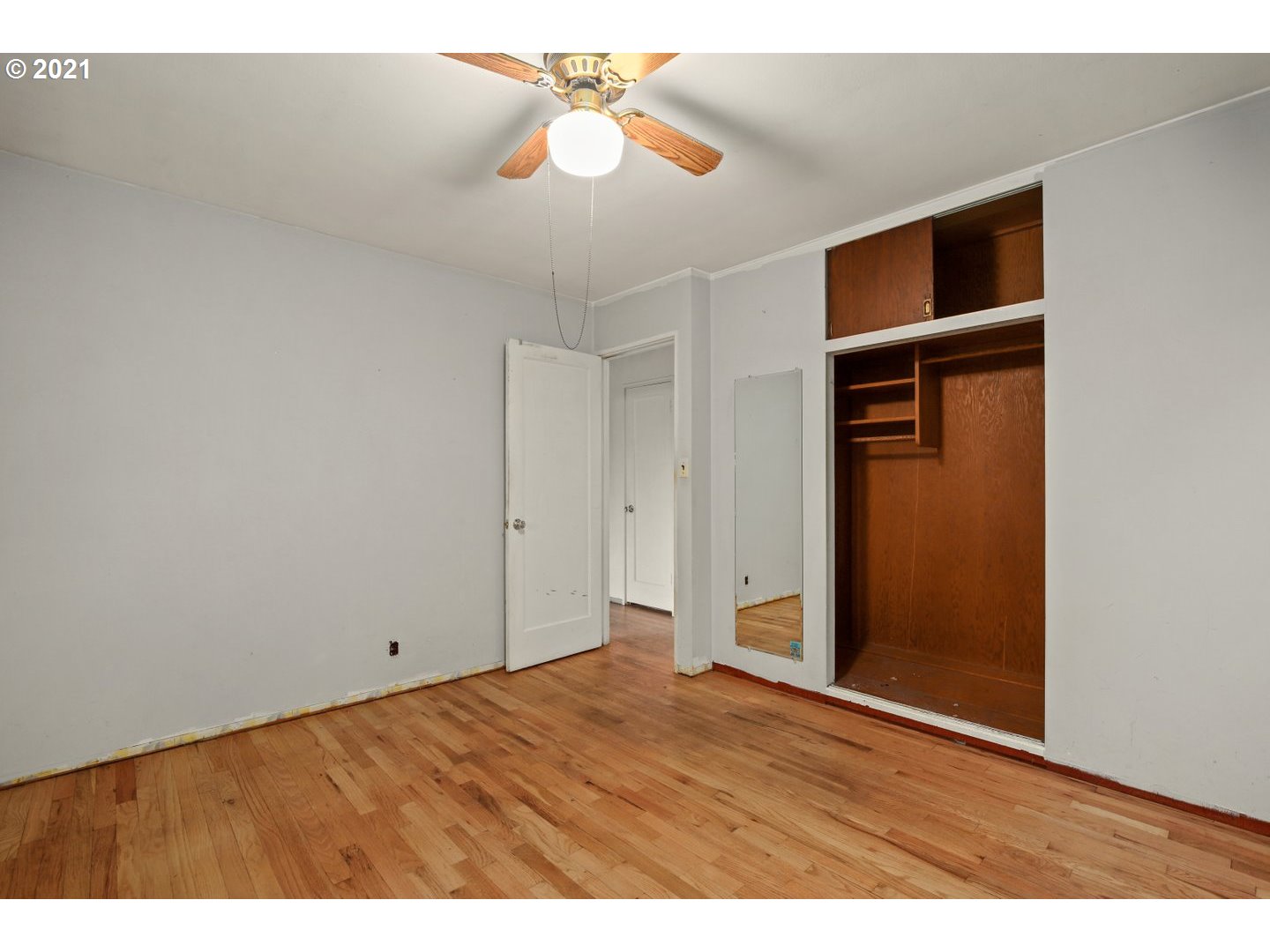 5823 Southwest Nebraska Street Portland, OR 97221 - Photo 16 of 21 Gallery Image 16
