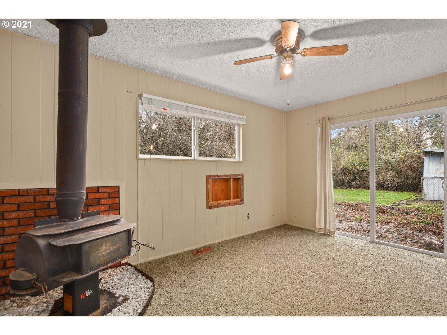 5823 Southwest Nebraska Street Portland, OR 97221 - Photo 6 of 21 Gallery Image 6