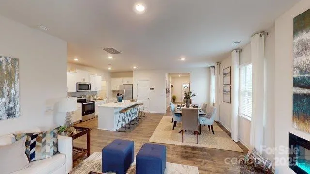 $339,000 | 1101 37th Ave Lane Northeast, Hickory, NC 28601