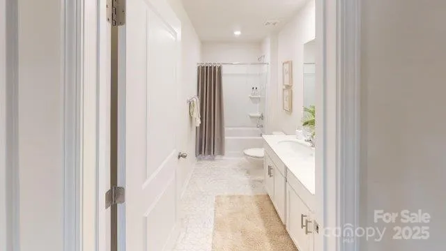 $339,000 | 1101 37th Ave Lane Northeast, Hickory, NC 28601