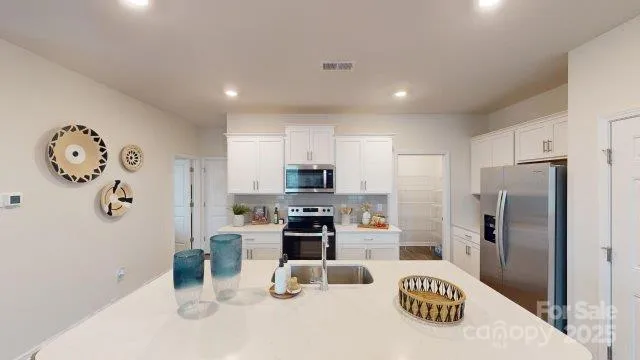 $339,000 | 1101 37th Ave Lane Northeast, Hickory, NC 28601