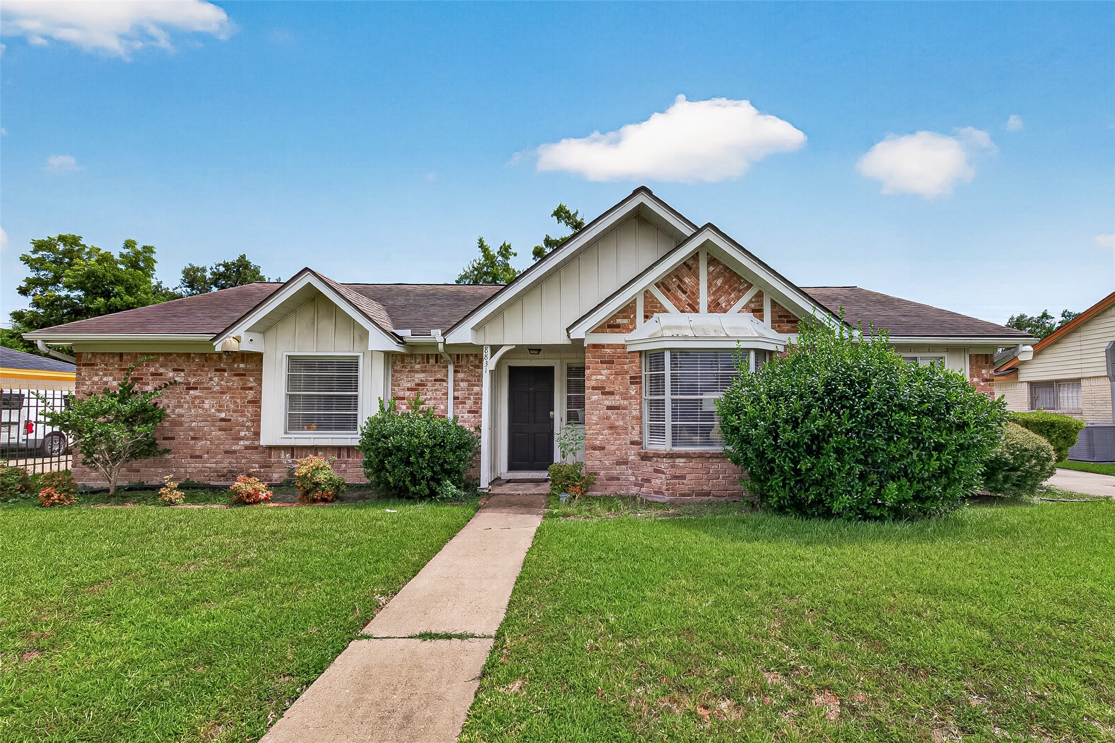 8831 Sandstone Road Houston, TX 77036 - Photo 1 of 30