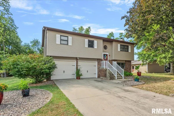 $246,500 | 240 Teal Drive, Chatham, IL 62629