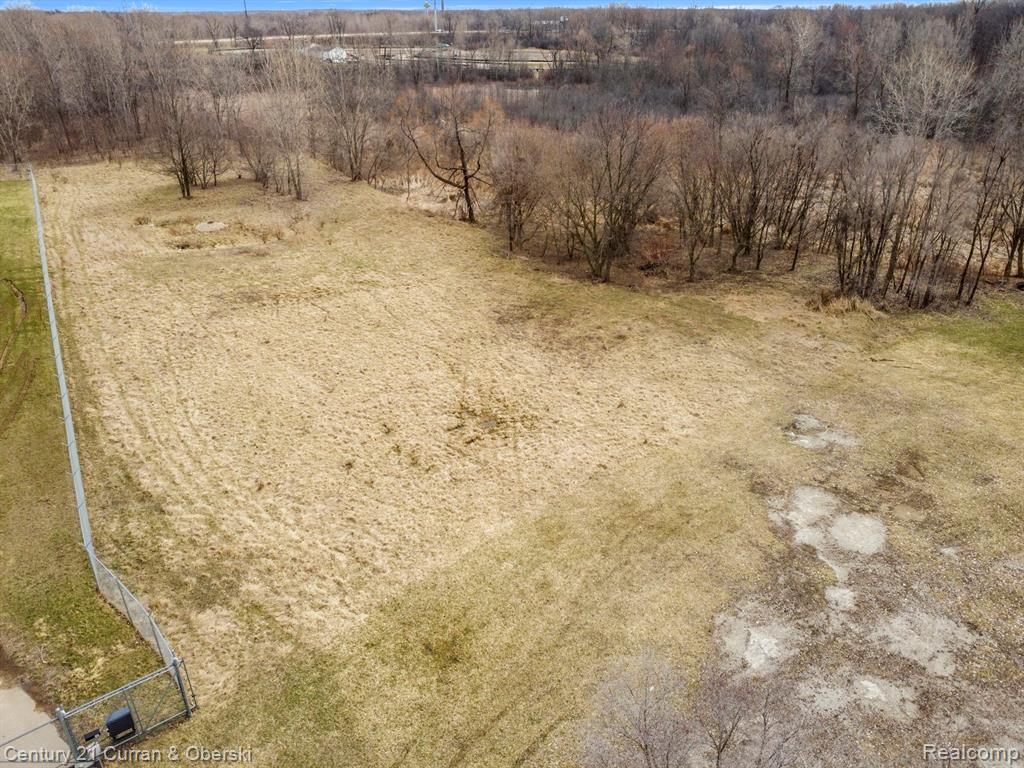 1139 South Dettman Road Jackson, MI 49203 - Photo 9 of 19