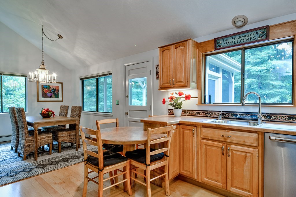 17 Eliot Hill Road Natick, MA 01760 - Photo 10 of 29 Gallery Image 10