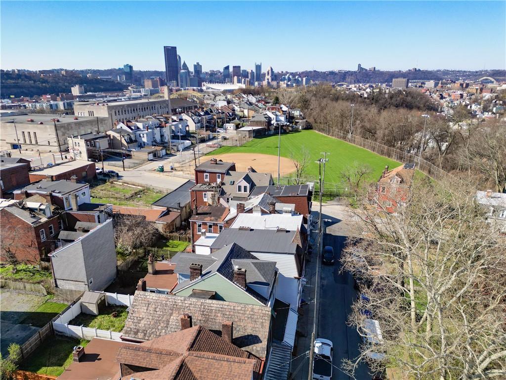 1509 Hatteras Street Pittsburgh, PA 15212 - Photo 3 of 28 a view of a city