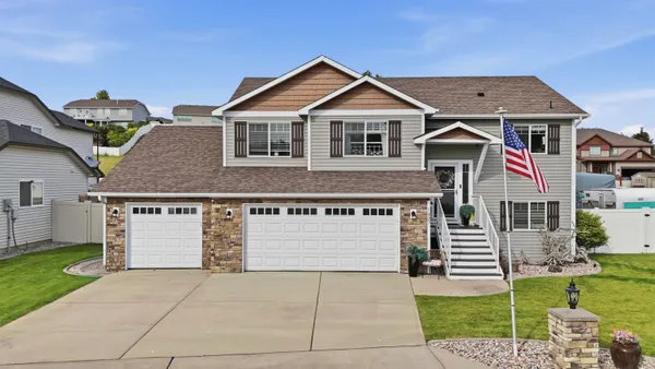 $680,000 | 1027 South Virgil Court, Spokane Valley, WA 99016
