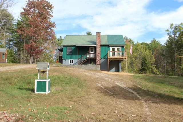 $389,900 | 8 Eliot Drive, Wakefield, NH 03830