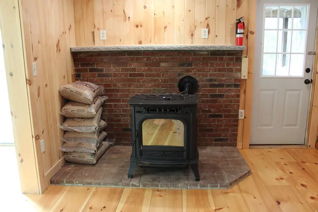 $389,900 | 8 Eliot Drive, Wakefield, NH 03830