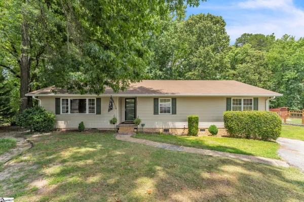 $309,900 | 204 Collinwood Lane, Taylors, SC 29687