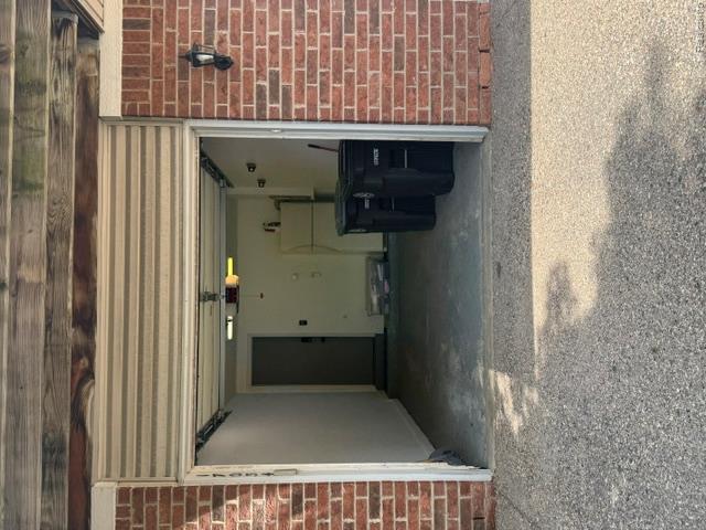 17034 Farmington Road Livonia, MI 48154 - Photo 3 of 16