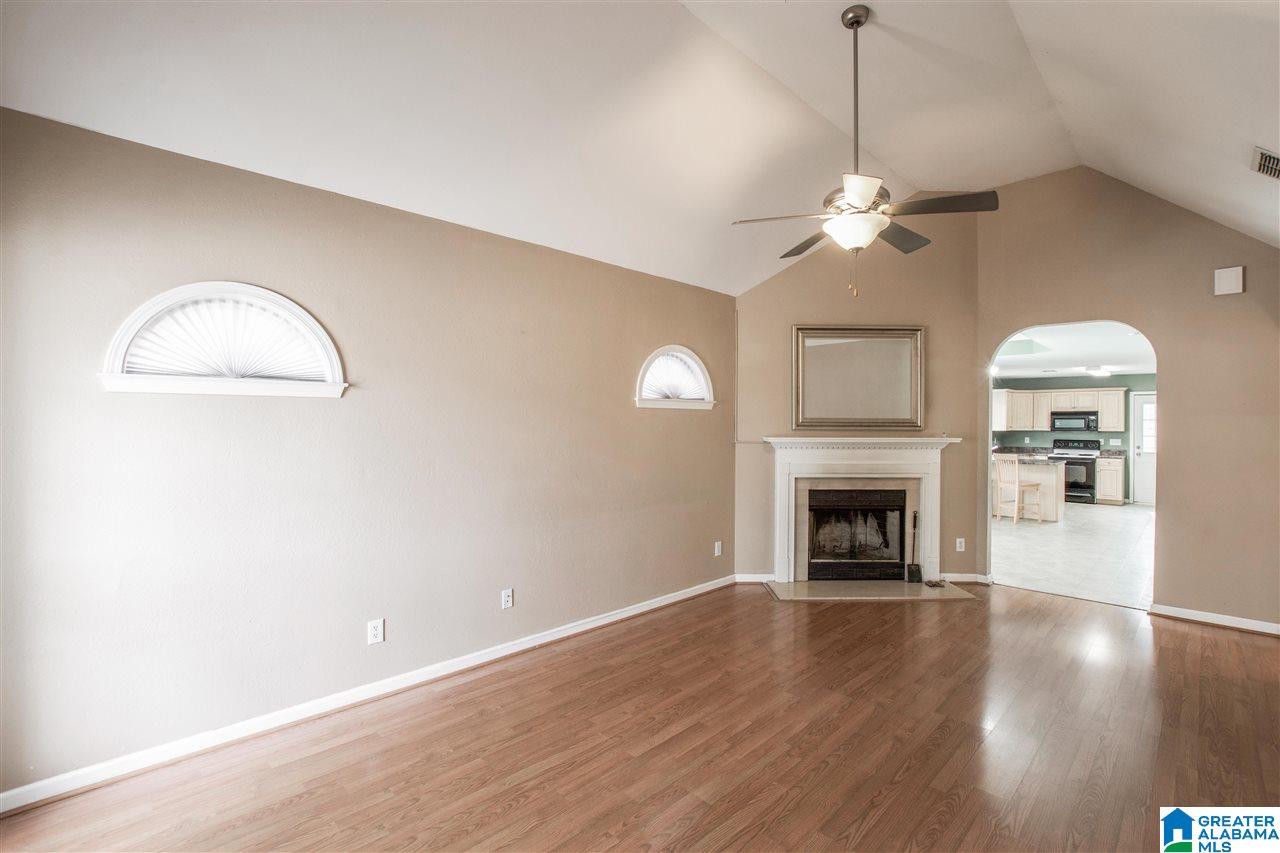133 Mayfair Lane Calera, AL 35040 - Photo 3 of 26