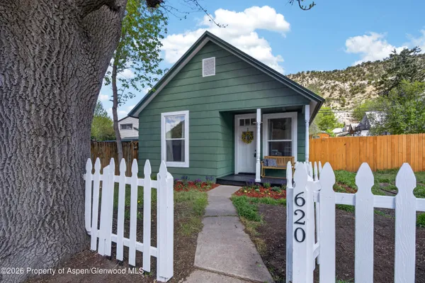 $559,950 | 620 West Main Street, New Castle, CO 81647