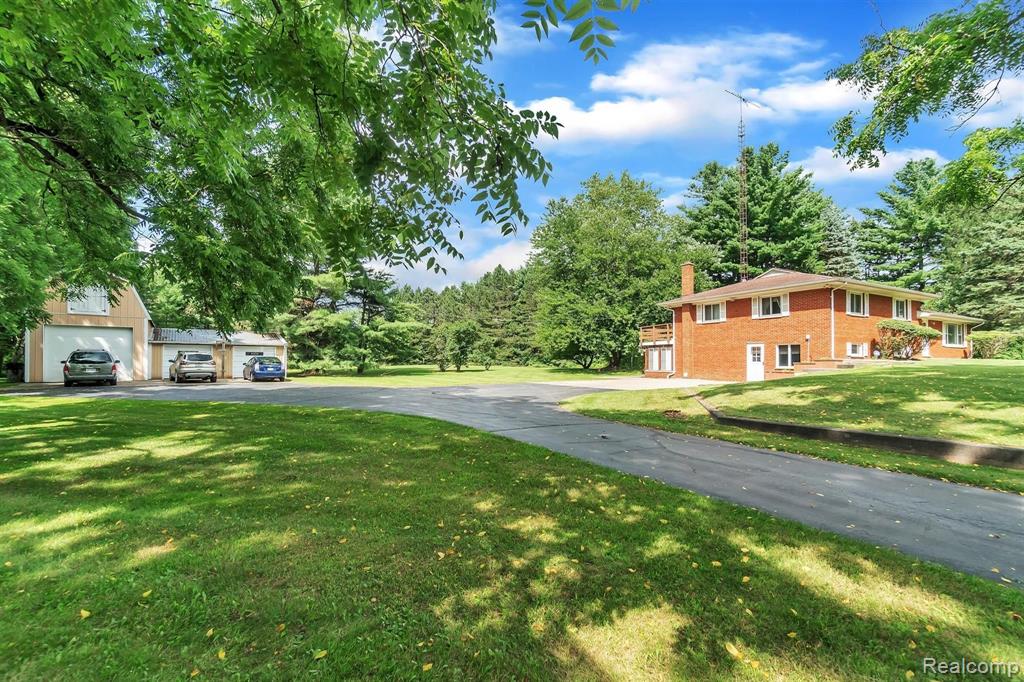 10100 West Allen Road Fowlerville, MI 48836 - Photo 36 of 42