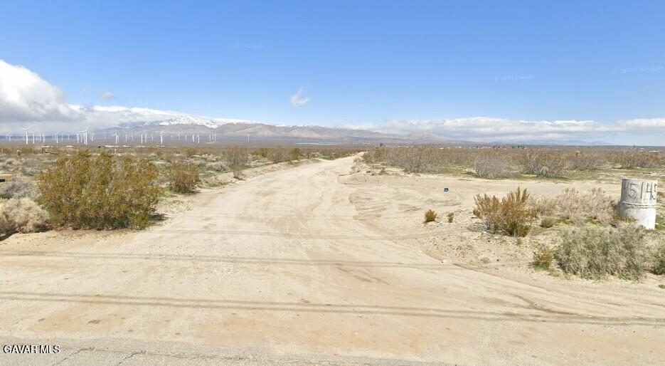 14500 Hamilton Road Rosamond, CA 93560 - Photo 1 of 10 35821101 street