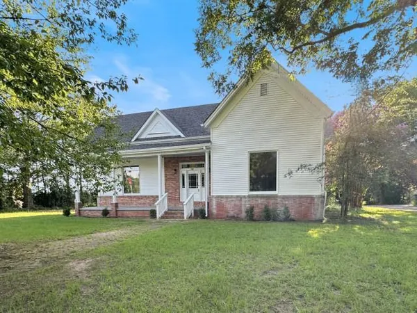 $165,000 | 101 Baker Street, Naples, TX 75568