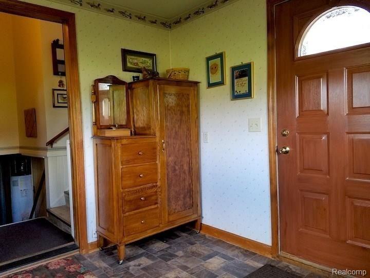 2428 Lasalle Road Monroe, MI 48162 - Photo 11 of 25 11.jpg