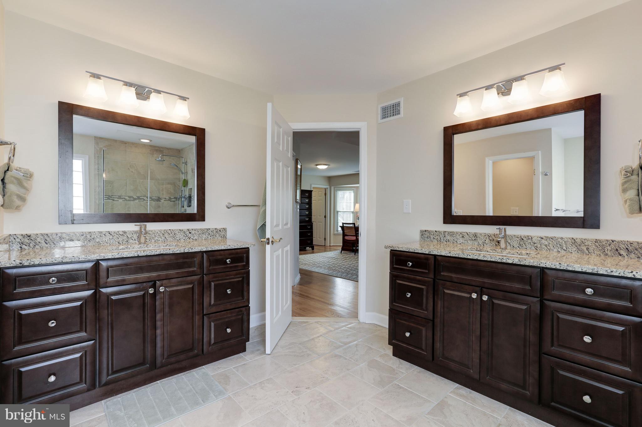 11296 Stones Throw Drive Reston, VA 20194 - Photo 7 of 30 Bath (Master)