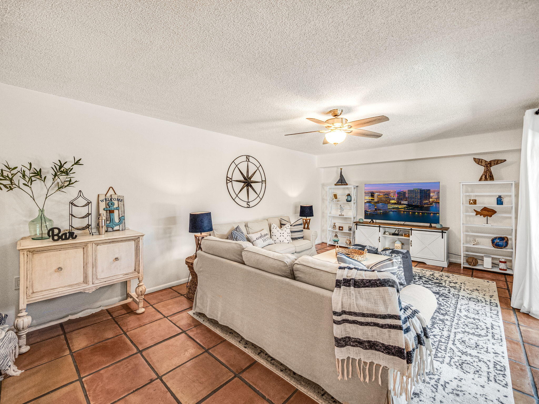 2429 24th Court Jupiter, FL 33477 - Photo 4 of 31 4-web-or-mls-018