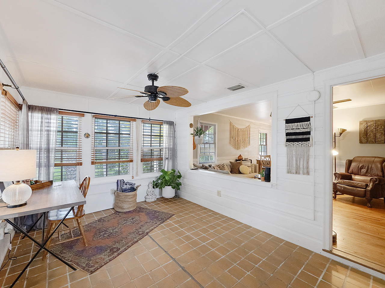 945 Andrews Road West Palm Beach, FL 33405 - Photo 2 of 13 Florida Room