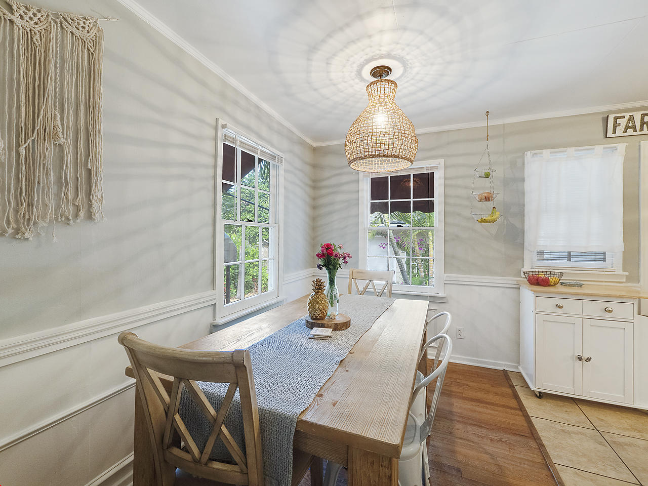 945 Andrews Road West Palm Beach, FL 33405 - Photo 6 of 13 Dining Area