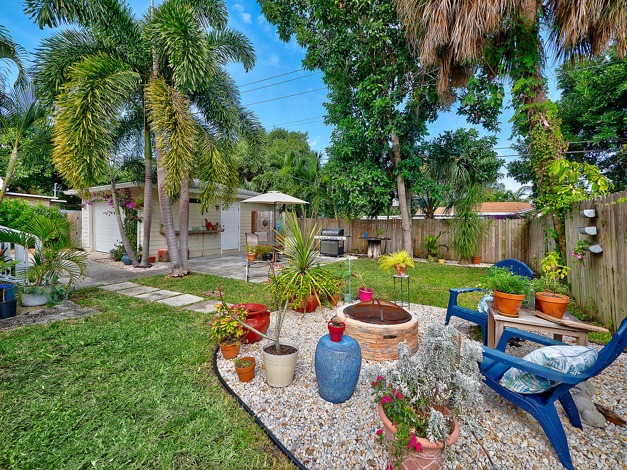 945 Andrews Road West Palm Beach, FL 33405 - Photo 10 of 13 Backyard Fire Pit