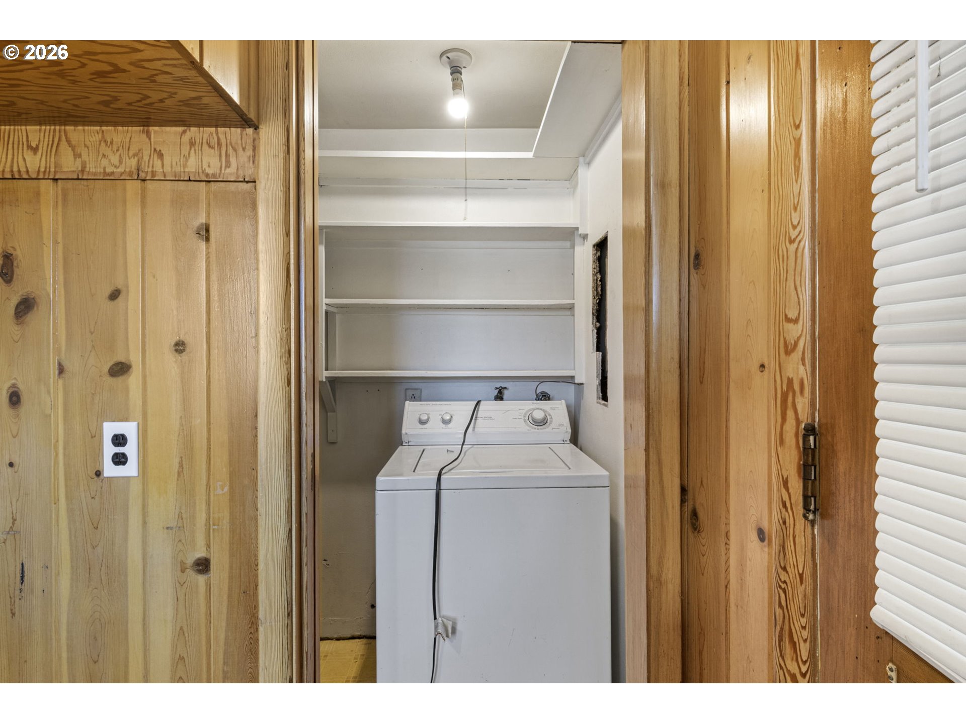 1008 Coburg Road Eugene, OR 97401 - Photo 36 of 46 a utility room with dryer and washer
