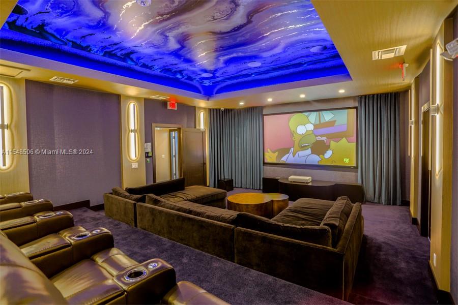 10849-10849 Bal Harbor Drive Boca Raton, FL 33498 - Photo 64 of 72 a room with furniture and screen