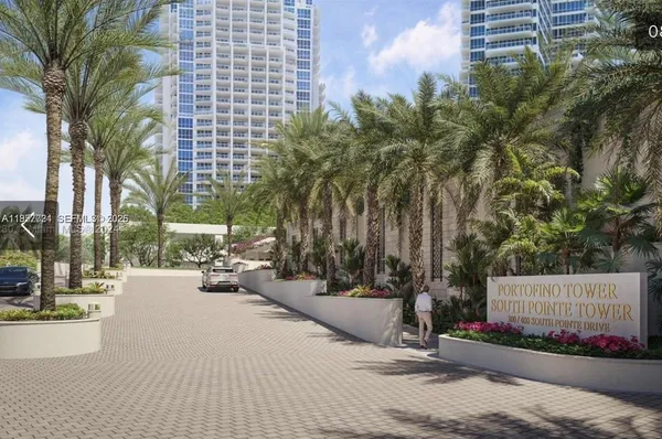 $2,500,000 | 300 South Pointe Drive, Unit 605, Miami Beach, FL 33139