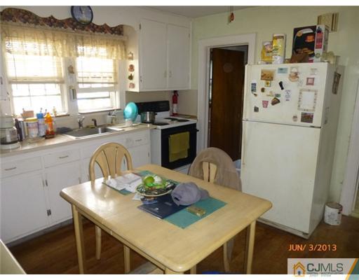 28 Conduit Way Colonia, NJ 07067 - Photo 2 of 5 Gallery Image 2