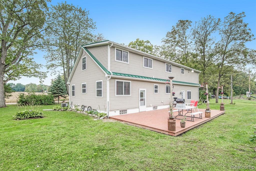 11305 Bohm Road Byron, MI 48418 - Photo 4 of 29