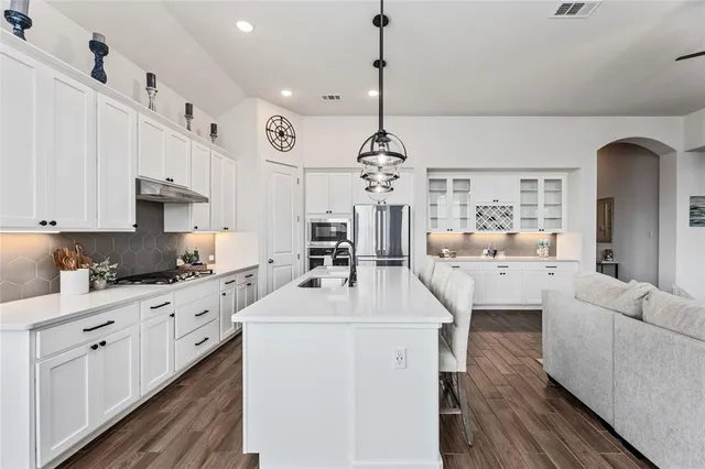 $3,500 | 116 Docking Iron Drive, Hutto, TX 78634