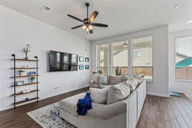 $3,500 | 116 Docking Iron Drive, Hutto, TX 78634