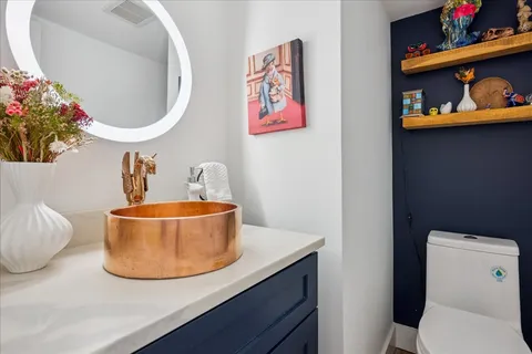 $273,500 | 8906 Parkfield Drive, Unit C, Austin, TX 78758