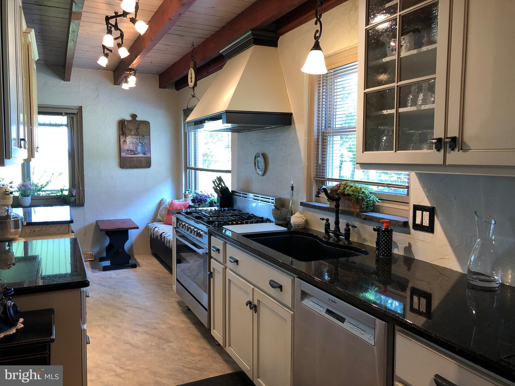 49 Oberholtzer Road Elizabethtown, PA 17022 - Photo 6 of 36 Gorgeous Kitchen; Custom Designed in 2014!