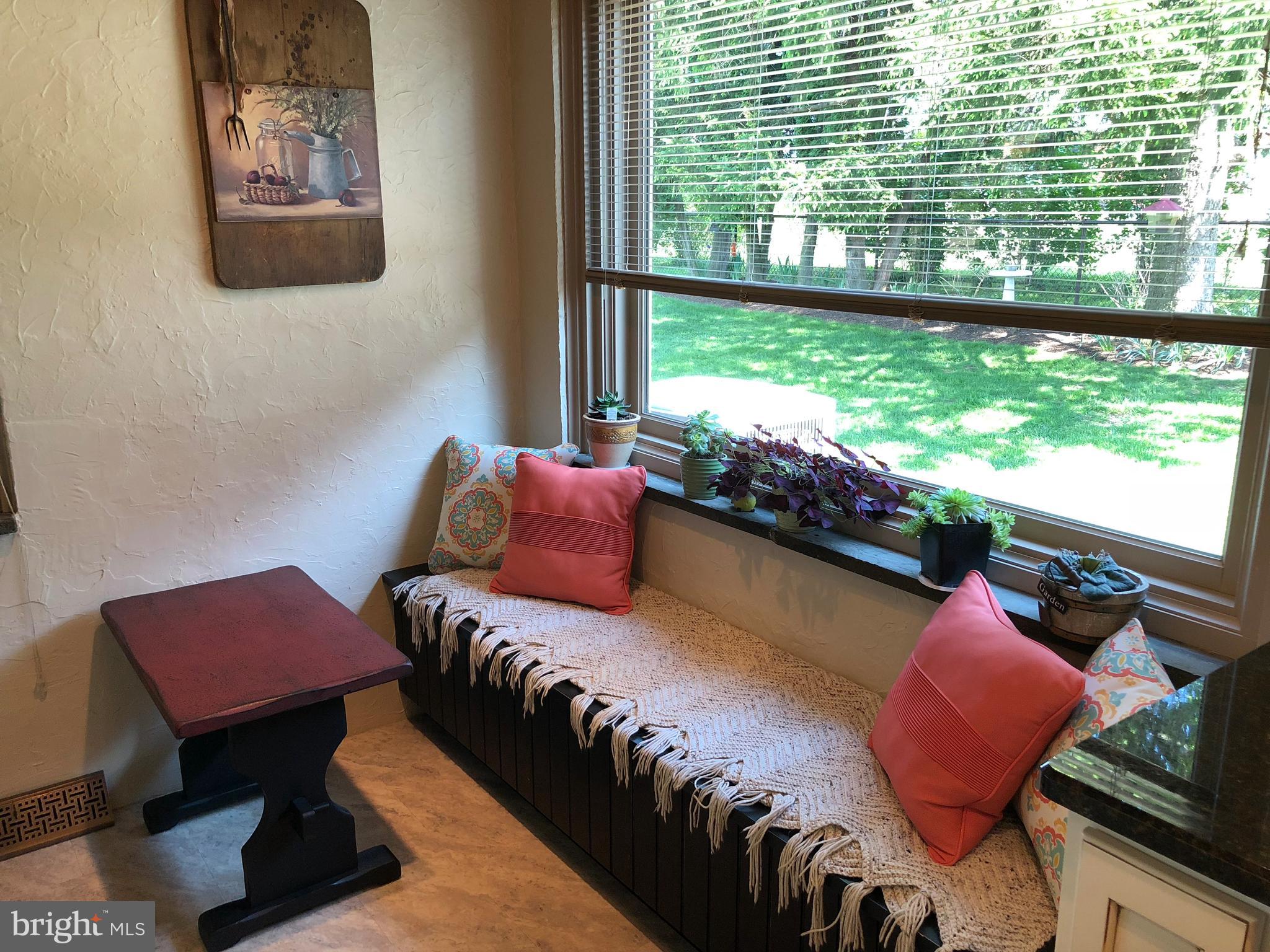 49 Oberholtzer Road Elizabethtown, PA 17022 - Photo 10 of 36 Adorable window seat with storage in Kitchen!