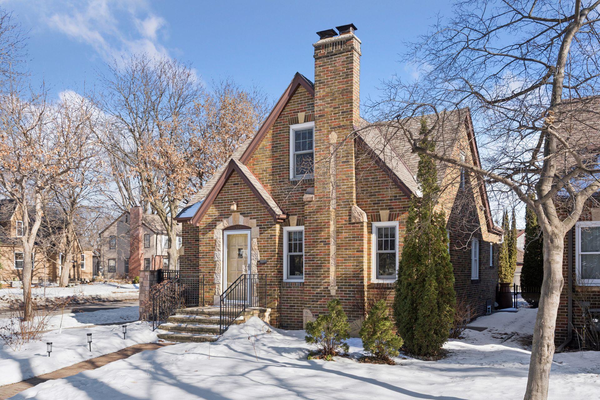 1558 Simpson Street St. Paul, MN 55108 - Photo 2 of 48