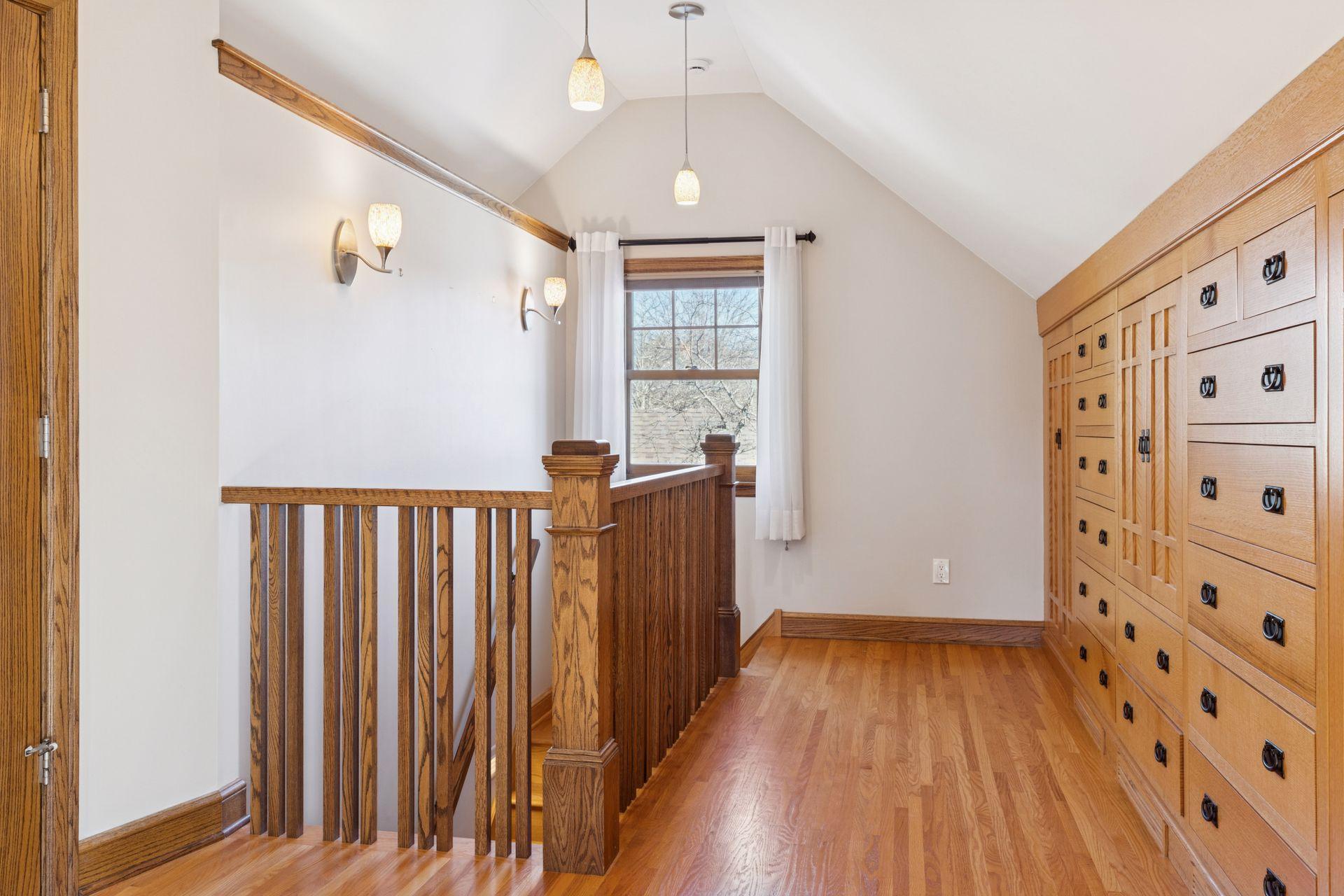 1558 Simpson Street St. Paul, MN 55108 - Photo 24 of 48