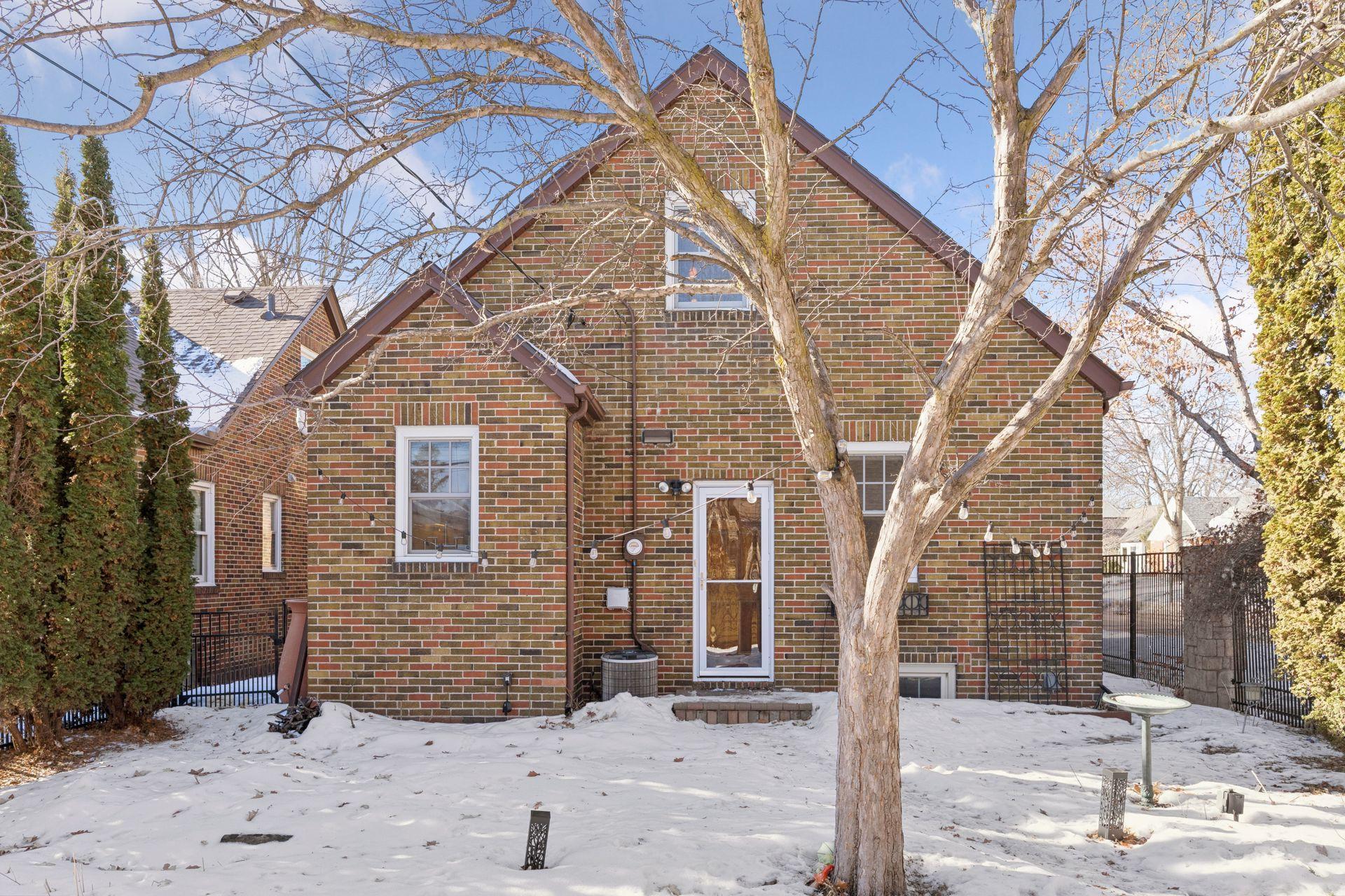 1558 Simpson Street St. Paul, MN 55108 - Photo 42 of 48