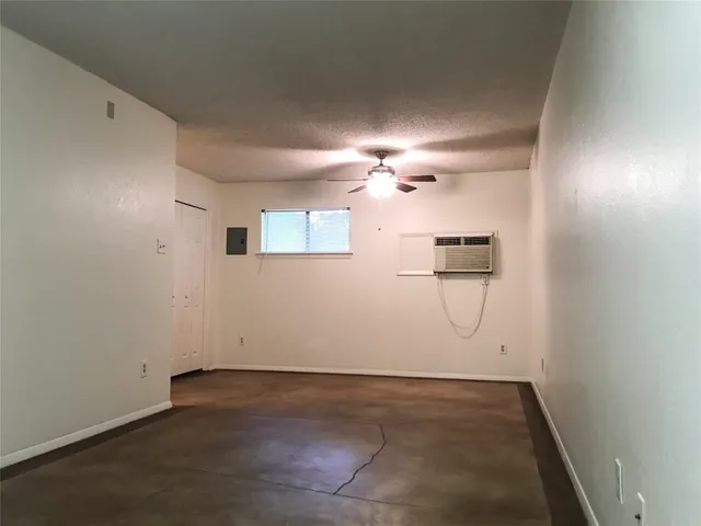 an empty room with a empty space