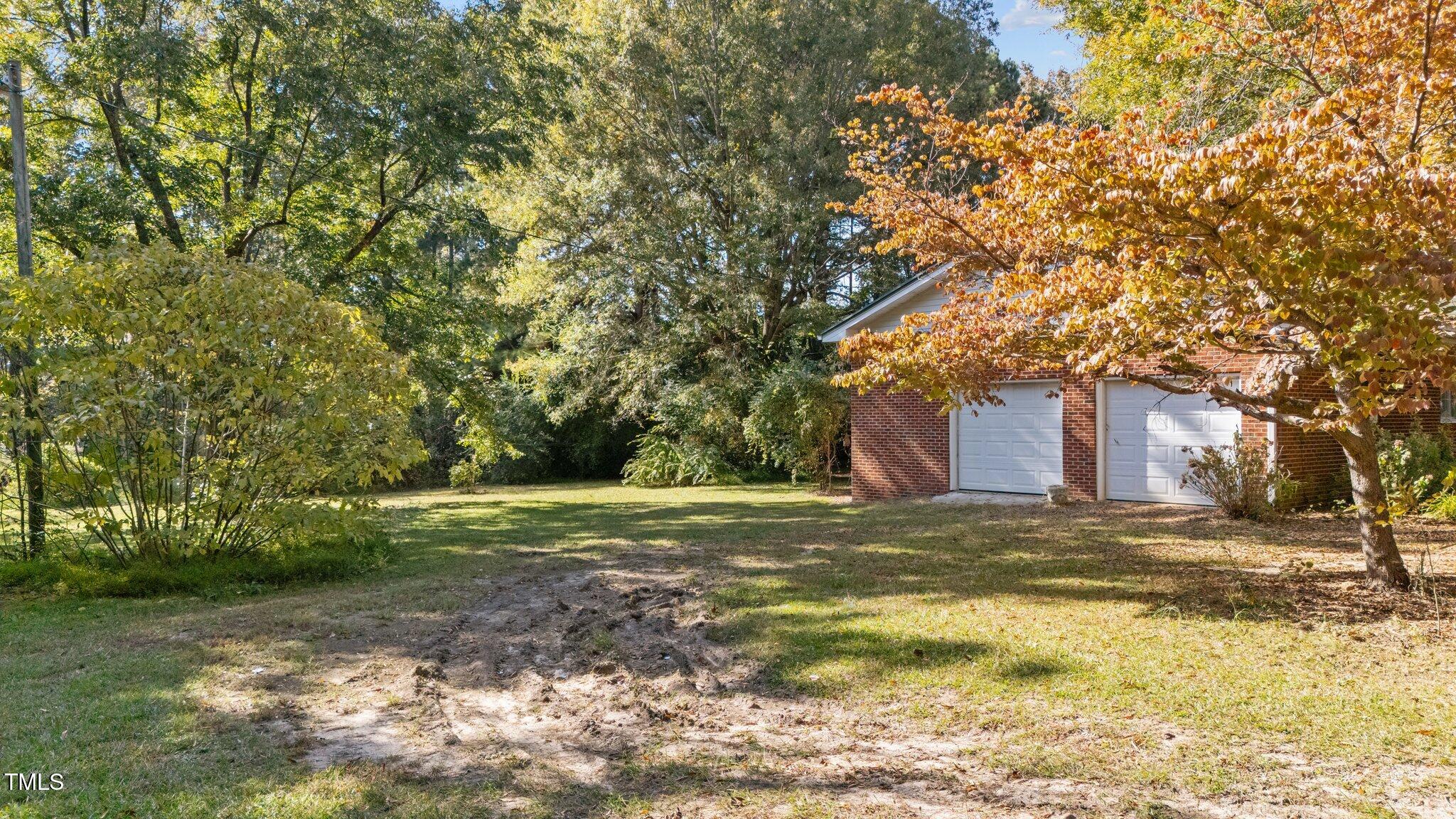 2431 Government Road Clayton, NC 27520 - Photo 32 of 39 17-web-or-mls-DJI_20241024144237_0167_D