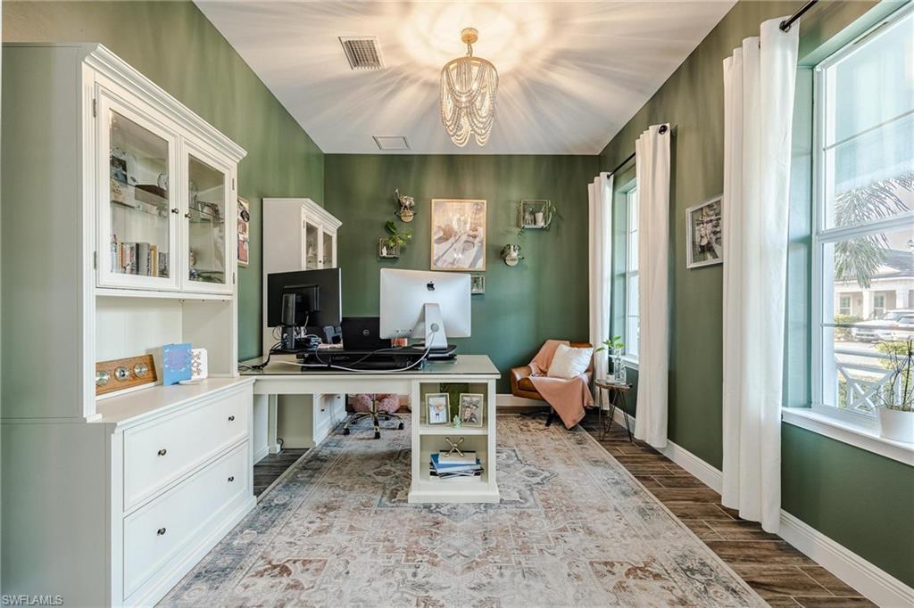 3617 Pilot Circle Naples, FL 34120 - Photo 4 of 50