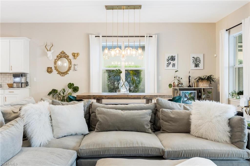 3617 Pilot Circle Naples, FL 34120 - Photo 10 of 50