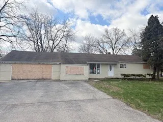 $250,000 | 17W531 Morningside Drive, Oakbrook Terrace, IL 60181